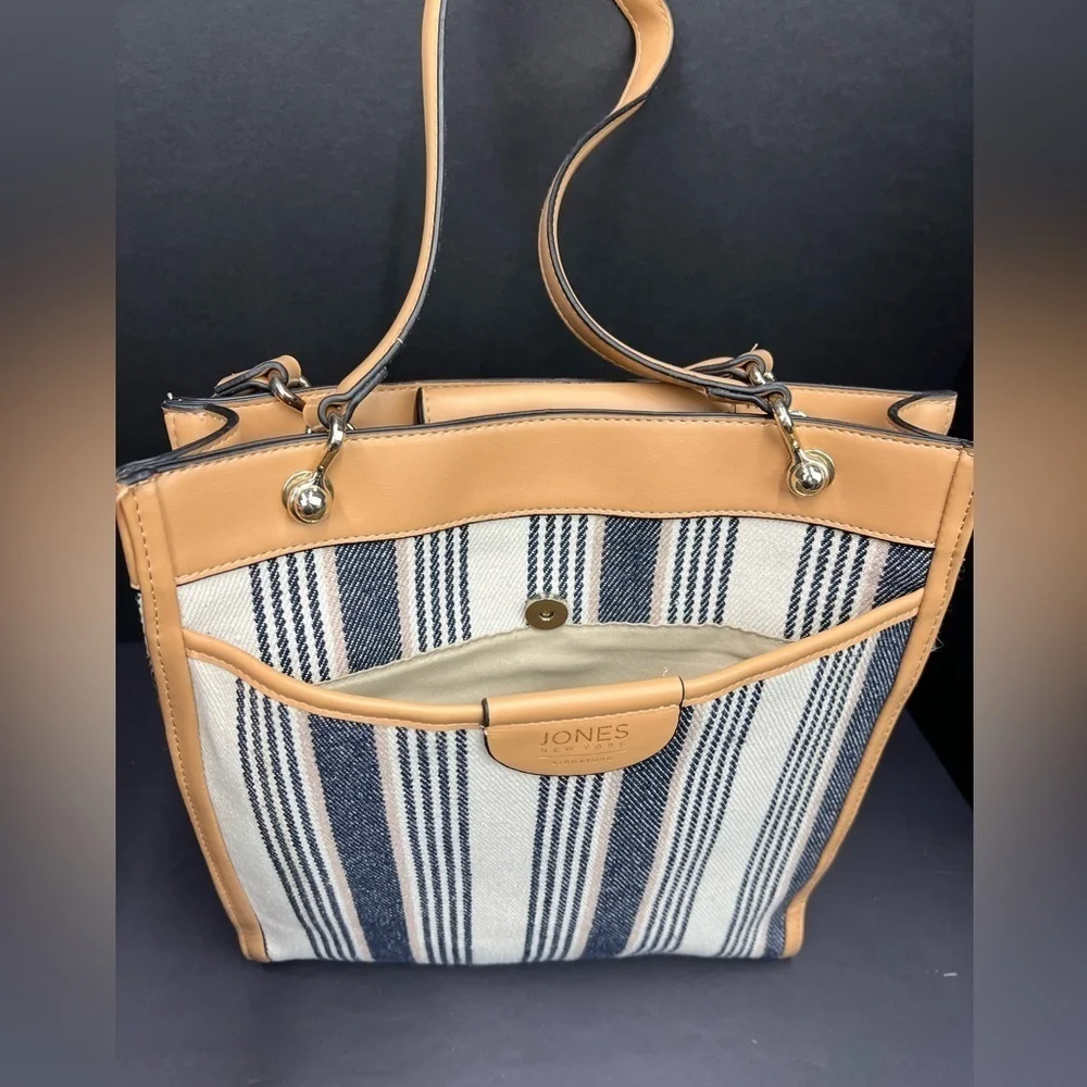 Jones New York shoulder bag Signature Navy Blue and white